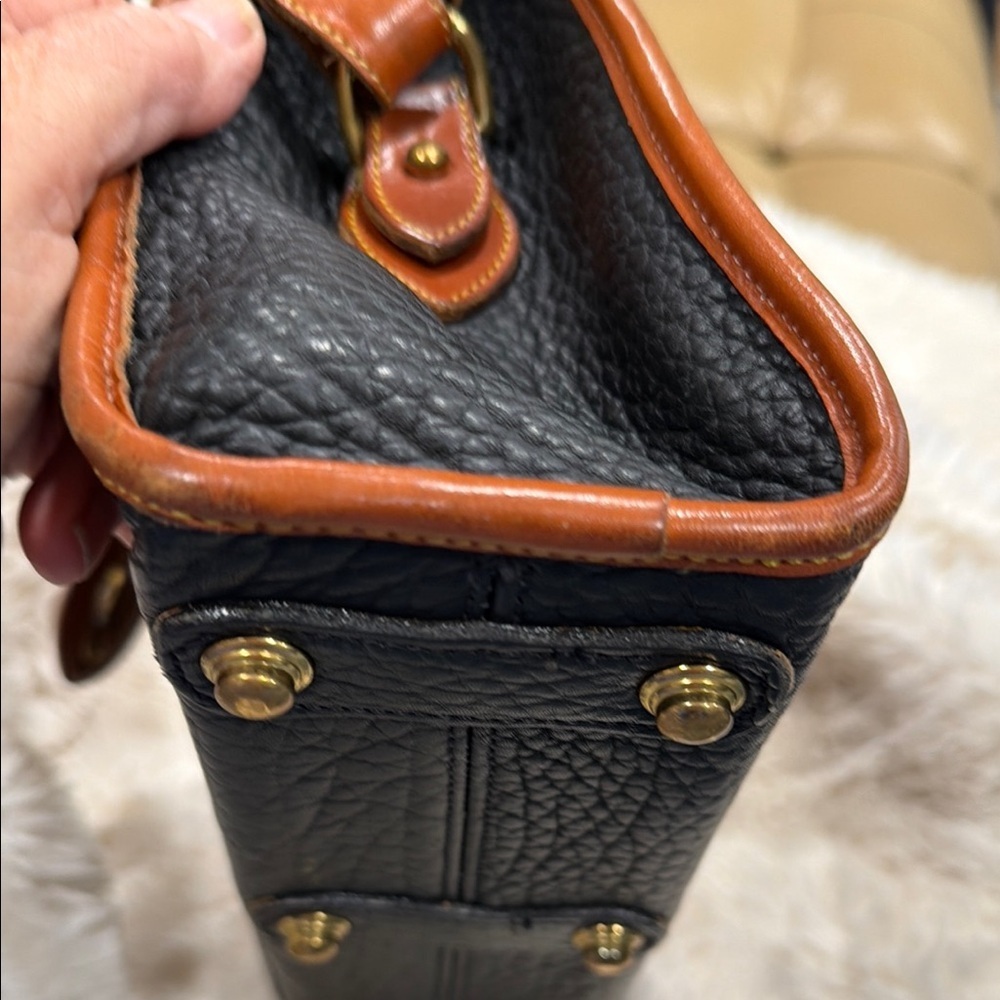 Vintage Dooney& Bourke Arrowhead Essex Crossbody/Shoulder Bag Vintage - Picture 8 of 12